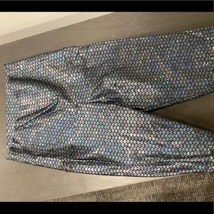 Scale leggings